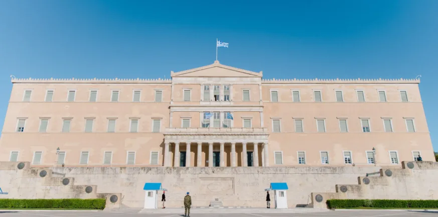 Την Τρίτη στη Βουλή η τροπολογία για το μνημείο του Αγνώστου Στρατιώτη Την Τρίτη στη Βουλή η τροπολογία για το μνημείο του Αγνώστου Στρατιώτη