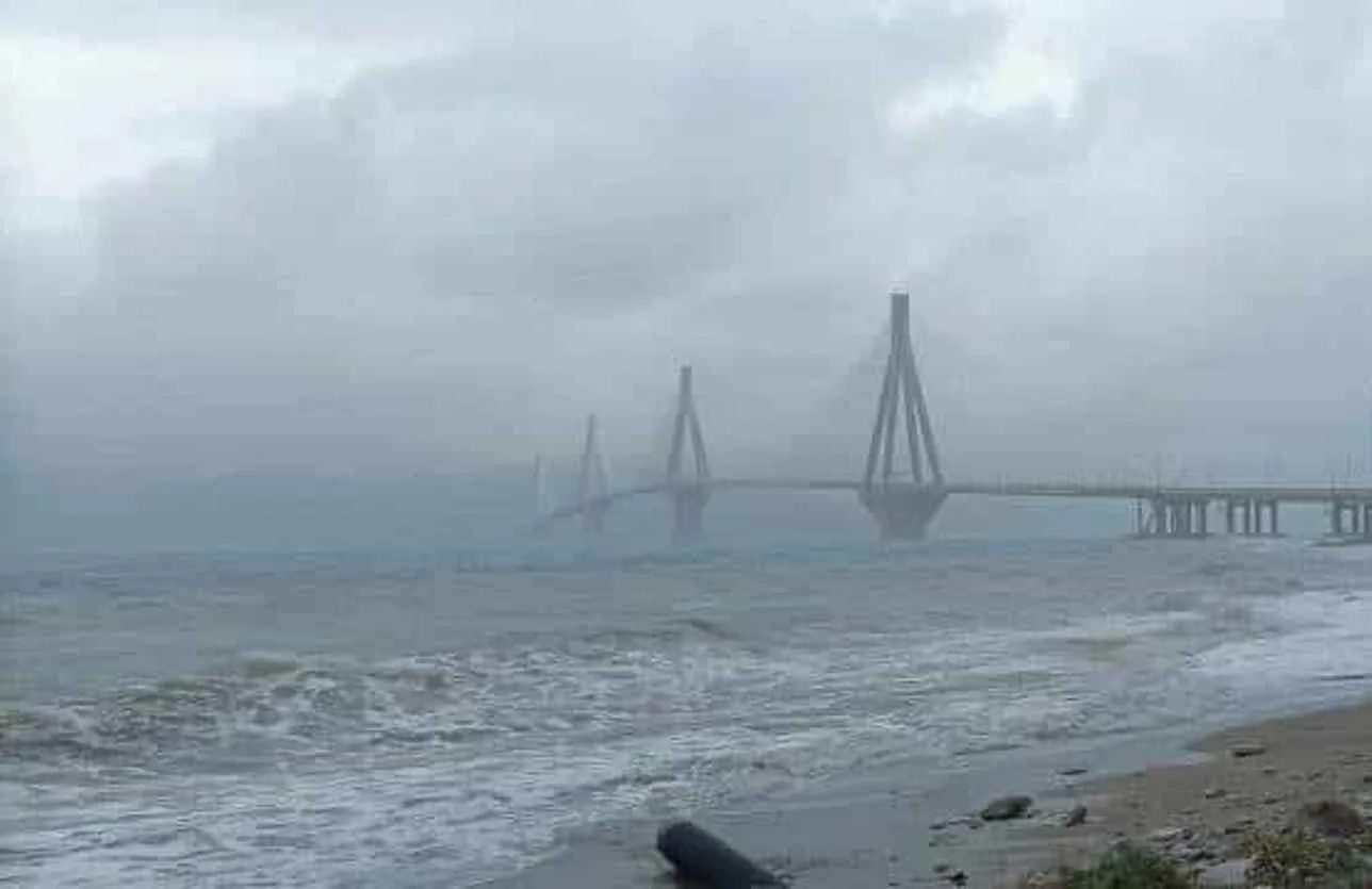 H κακοκαιρία Adel «πνίγει» την Δυτική Ελλάδα: Πλημμύρες και κατολισθήσεις σε Αιτωλοκαρνανία και Κέρκυρα, μηνύματα από το 112 H κακοκαιρία Adel «πνίγει» την Δυτική Ελλάδα: Πλημμύρες και κατολισθήσεις σε Αιτωλοκαρνανία και Κέρκυρα, μηνύματα από το 112