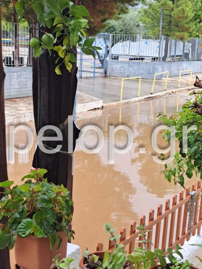 Η Άνω Οβρυά «βούλιαξε» μέσα σε έξι λεπτά: Το ίδιο δράμα, άλλη μια μέρα ΦΩΤΟ-ΒΙΝΤΕΟ