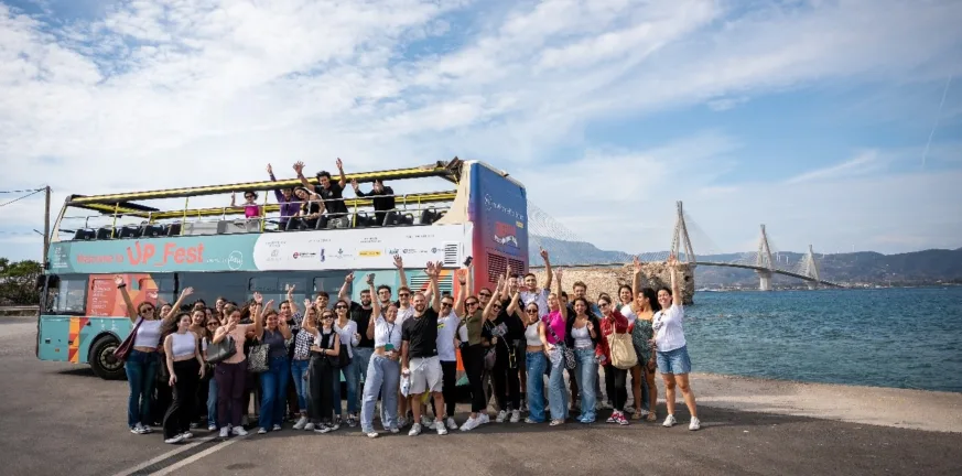Welcome to UP 2025: Magic Bus Patras Tour - Μια ξενάγηση στην πόλη από ψηλά! Τα δρομολόγια των open buses