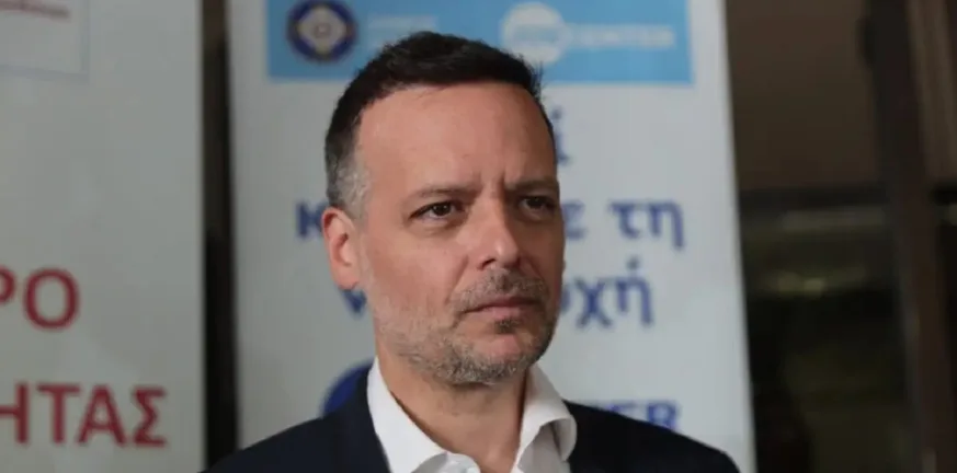 Από το “καλή τύχη” στη Δικαιοσύνη: Ο Χάρης Δούκας προσφεύγει για το Μνημείο του Αγνώστου Στρατιώτη - Τι απαντά το Υπ. Άμυνας Από το “καλή τύχη” στη Δικαιοσύνη: Ο Χάρης Δούκας προσφεύγει για το Μνημείο του Αγνώστου Στρατιώτη - Τι απαντά το Υπ. Άμυνας