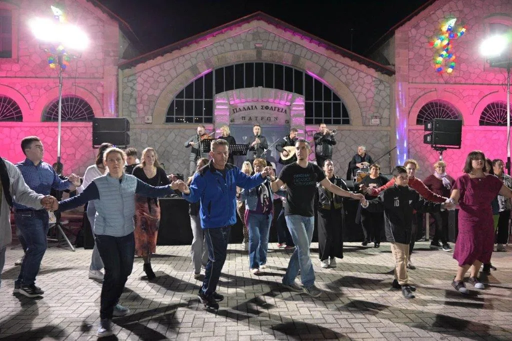 49 χρόνια ζωής για το Χορευτικό του Δήμου Πατρέων - Μια γιορτή αφιερωμένη στη δύναμη της συλλογικής έκφρασης ΦΩΤΟ