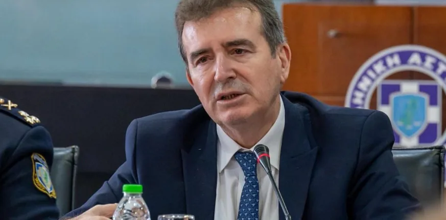 «Μας λέτε για “γνωστούς-άγνωστους”, χρόνια τώρα, καλλιεργώντας θεωρίες συνωμοσίας»