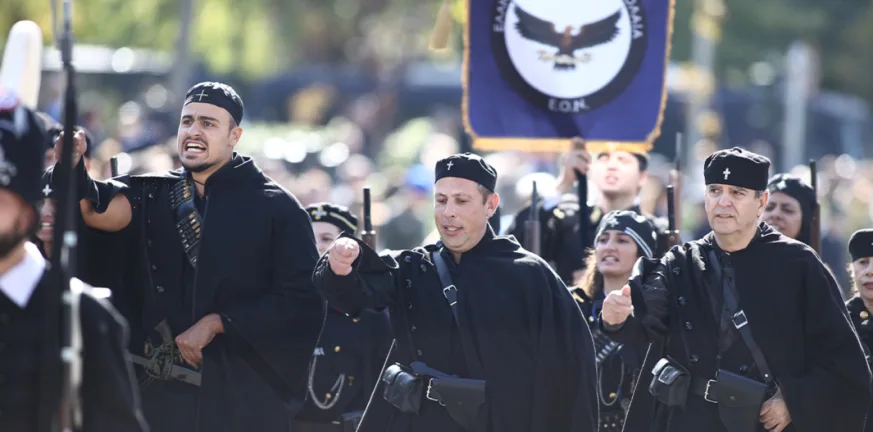 Ν. Παπανδρέου: Ακροδεξιά Οργάνωση έλαβε μέρος στην στρατιωτική παρέλαση της Θεσσαλονίκης Ν. Παπανδρέου: Ακροδεξιά Οργάνωση έλαβε μέρος στην στρατιωτική παρέλαση της Θεσσαλονίκης