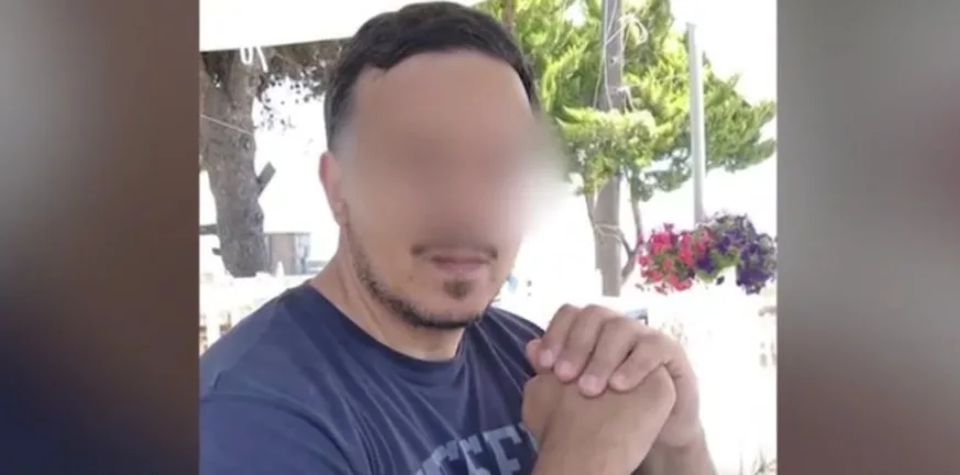 «Ο μπαμπάς χτύπησε την μαμά», τα δακρυσμένα μάτια του 4χρονου κοριτσιού αποκάλυψαν την κακοποίηση στο Κορωπί «Ο μπαμπάς χτύπησε την μαμά», τα δακρυσμένα μάτια του 4χρονου κοριτσιού αποκάλυψαν την κακοποίηση στο Κορωπί