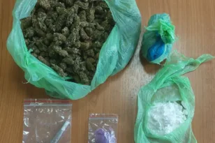 Αγρίνιο: Πιάστηκε άνδρας με περίπου 280 γραμμάρια κάνναβης και 30 γραμμάρια κοκαΐνης
