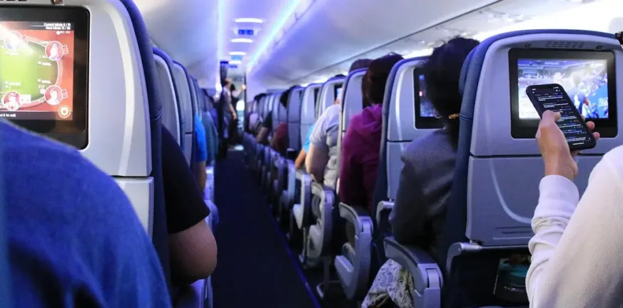 Οι Έλληνες ταξιδιώτες ανακτούν τον έλεγχο: Πώς η κορυφαία εταιρεία αποζημίωσης πτήσεων και αποσκευών, AirAdvisor, ενισχύει τους επιβάτες της Aegean