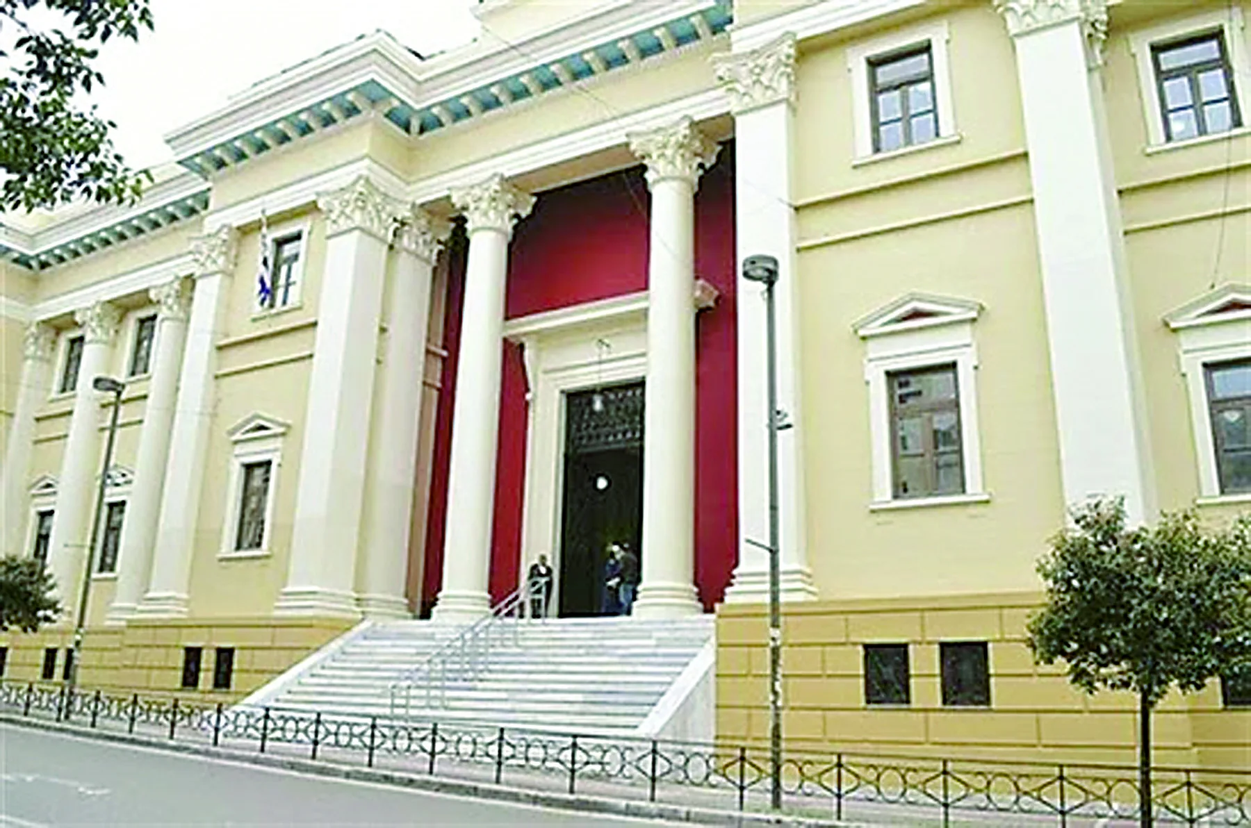Η κατάσταση της ενδοοικογενειακής βίας στη Δυτική Ελλάδα: Σαρωτικές συλλήψεις και ανησυχητικά στοιχεία