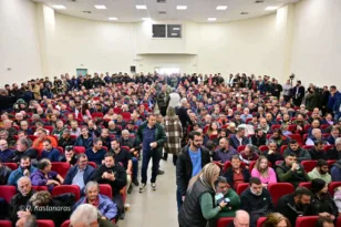 Λάρισα: Φήμες ότι οι αγρότες θ' αποφασίσουν να κόψουν την Ελλάδα στα δύο!