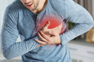 Το σύμπτωμα που προειδοποιεί για τον αιφνίδιο θάνατο, τι πρέπει να προσέξετε!