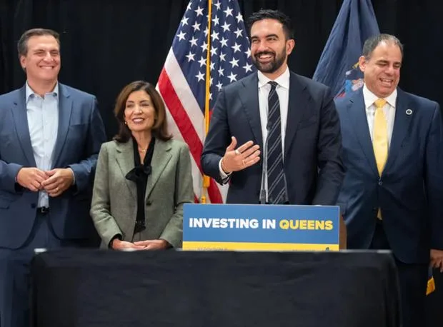 Ο δικός μας Μάικ της Νέας Υόρκης, μία ιστορία που ξεκίνησε στην Κλειτορία και έφτασε στην Αστόρια