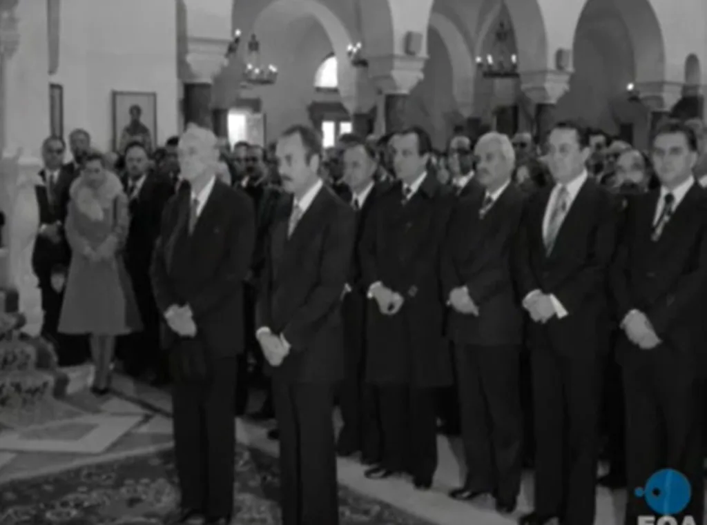 Πάτρα: Η πόλη γιορτάζει τον Άγιο Ανδρέα με λαμπρότητα ΔΕΙΤΕ ΖΩΝΤΑΝΑ - Ρετρό-αφιέρωμα σε εορτασμούς του παρελθόντος