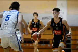 Ο Προμηθέας 2014 μεγάλο διπλό με Εσπερο Ο Προμηθέας 2014 μεγάλο διπλό με Εσπερο