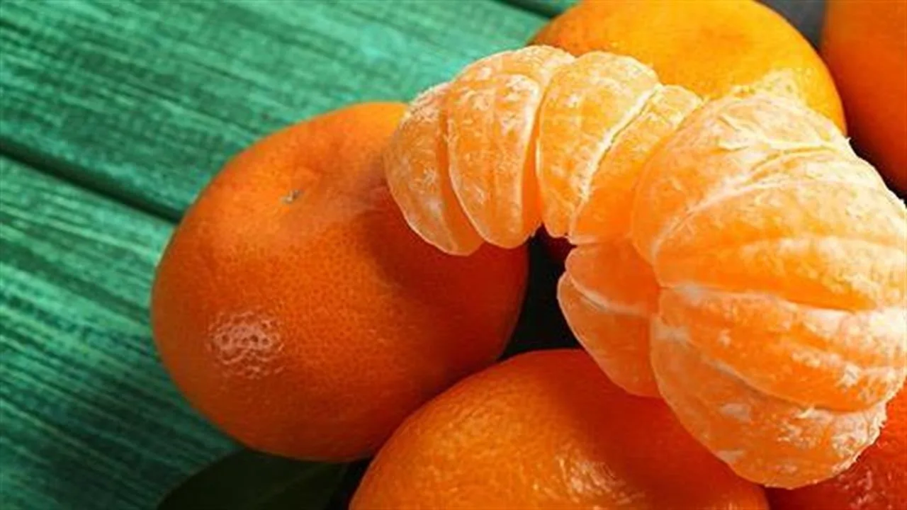 Αυτό είναι το φρούτο του χειμώνα που (μας) προστατεύει από λοιμώξεις και κάνει θαύματα στην υγεία όλων! Αυτό είναι το φρούτο του χειμώνα που (μας) προστατεύει από λοιμώξεις και κάνει θαύματα στην υγεία όλων!