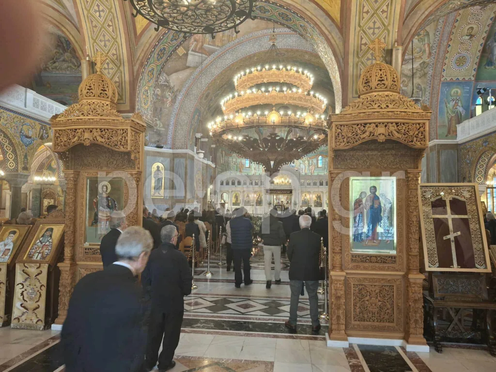 Το τελευταίο αντίο στον Θρασύβουλο Μαυρομμάτη – Πλήθος κόσμου αποχαιρέτησε τον ιστορικό παράγοντα της ΝΔ