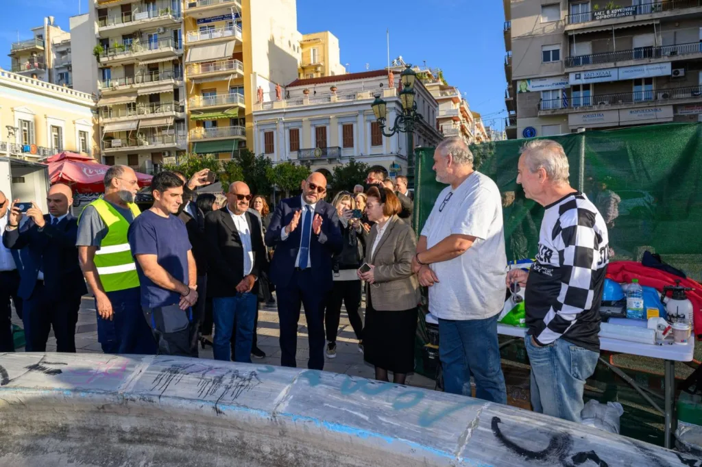 Φωτήλας απαντά εκ νέου στον Δήμο Πατρέων: «Το Υπουργείο Πολιτισμού κάνει όσα ο Δήμος δεν έκανε επί χρόνια» Φωτήλας απαντά εκ νέου στον Δήμο Πατρέων: «Το Υπουργείο Πολιτισμού κάνει όσα ο Δήμος δεν έκανε επί χρόνια»