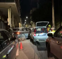 Πάτρα - Τροχαίο στη Μπουκαούρη: Πλαγιομετωπική σύγκρουση και κυκλοφοριακό χάος για λίγη ώρα