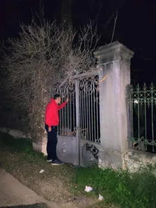 Πάτρα: Η έπαυλη ξυπνά όταν πέφτει η νύχτα - Η «Π» πέρασε μια βραδιά στη Βίλα Λυμπερόπουλου