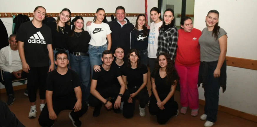 Χορευτικό τμήμα Δήμου Πατρέων: Βραδιά για την εξέγερση του Πολυτεχνείου ΦΩΤΟΓΡΑΦΙΕΣ