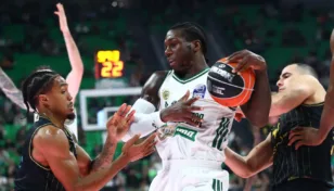 Ο Παναθηναϊκός δυσκολεύτηκε αλλά κέρδισε τον Άρη στο ΟΑΚΑ