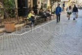 Πάτρα: Μπήκαν όρια και διαγραμμίσεις στη Ρήγα Φεραίου για τα τραπεζοκαθίσματα