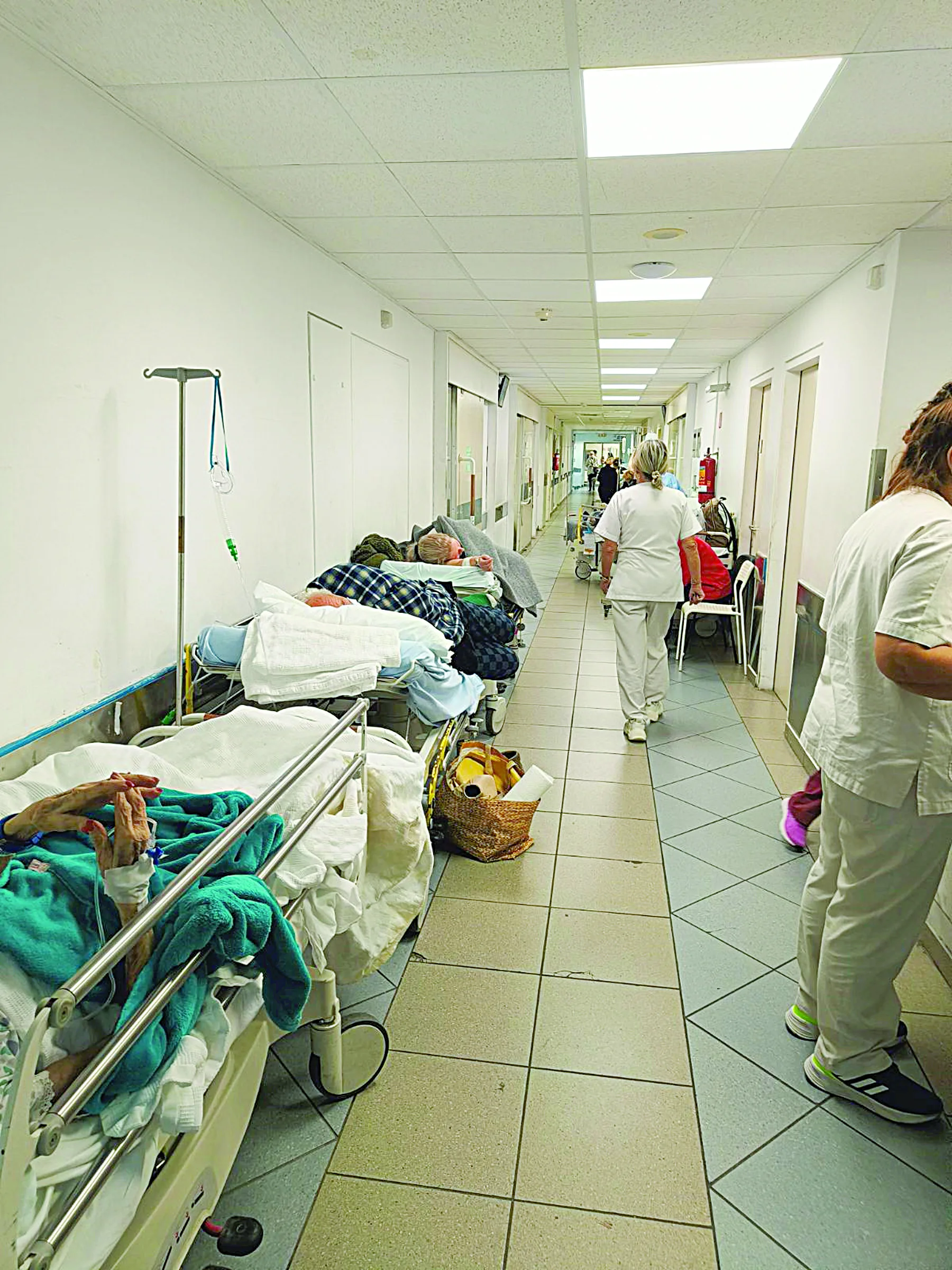 Πάτρα: Οι ασθενείς δεν είναι για περιφορά, η γάγγραινα των διακομιδών πνίγει τα νοσοκομεία Πάτρα: Οι ασθενείς δεν είναι για περιφορά, η γάγγραινα των διακομιδών πνίγει τα νοσοκομεία