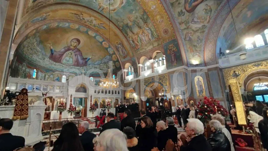 Η Πάτρα γιορτάζει τον Άγιο Ανδρέα - ΔΕΙΤΕ την Πολυαρχιερατική Θεία Λειτουργία παρόντος του Προέδρου της Δημοκρατίας