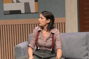 Η ερασιτέχνης ηθοποιός Αθηνά Παπαργύρη στην «Π»: «Το χιούμορ τροφή για σκέψη»