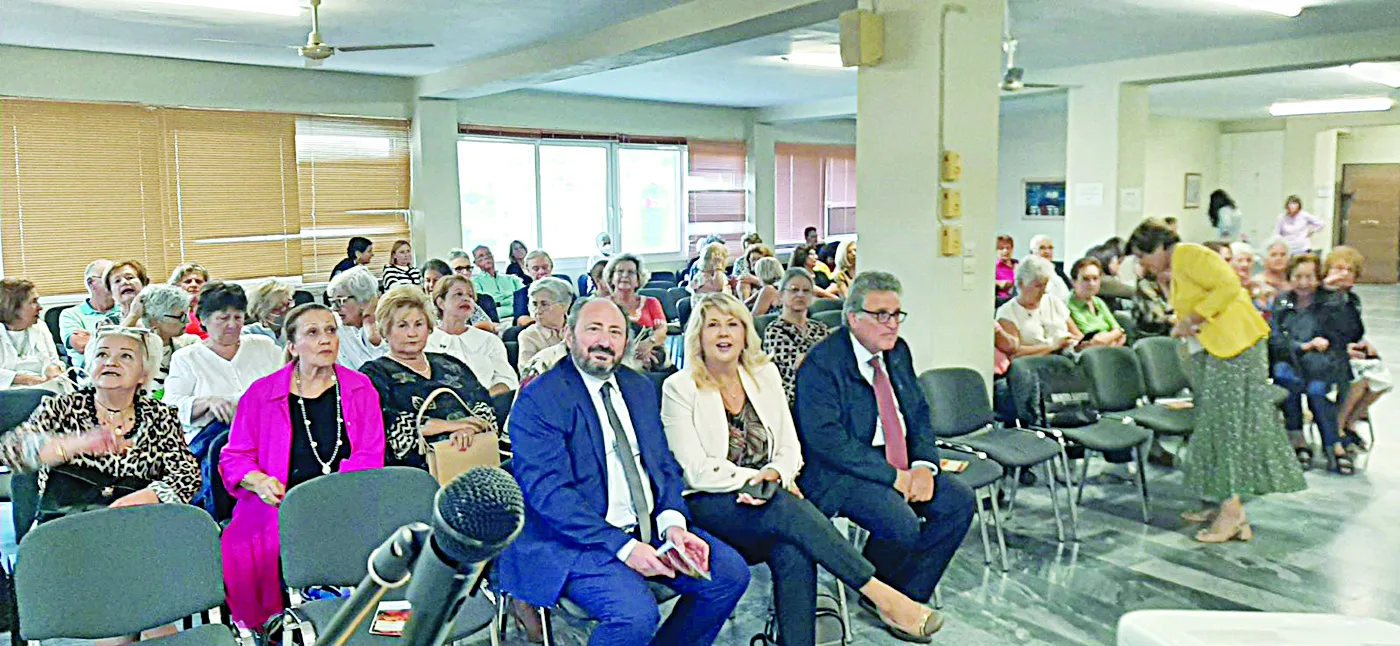 Θηλασμός: Φάρμακο για το βρέφος και τη μητέρα Θηλασμός: Φάρμακο για το βρέφος και τη μητέρα