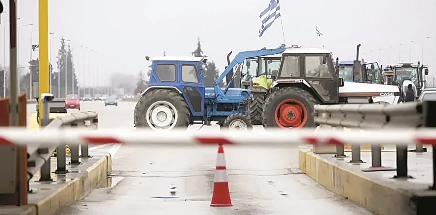 Αγρότες και κτηνοτρόφοι της Αχαΐας σε θέση μάχης: Σχεδιάζουν μπλόκο στα διόδια Ρίου