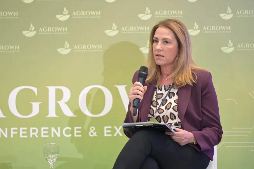 Αργυρώ Ζέρβα στο «Agrown 2025»: «Συντονισμένη στρατηγική και νέες υποδομές για έναν σύγχρονο αγροτικό τομέα» Αργυρώ Ζέρβα στο «Agrown 2025»: «Συντονισμένη στρατηγική και νέες υποδομές για έναν σύγχρονο αγροτικό τομέα»