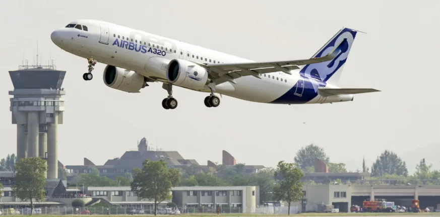 Τρομερό, 6.000 αεροπλάνα της Airbus πρέπει ν' αλλάξουν λογισμικό!