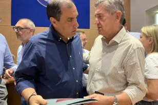 Δυτική Αχαΐα: Επιστολή Αλεξόπουλου σε Κατσαφάδο για αναίτια καθυστέρηση στήριξης του πυρόπληκτου Δήμου