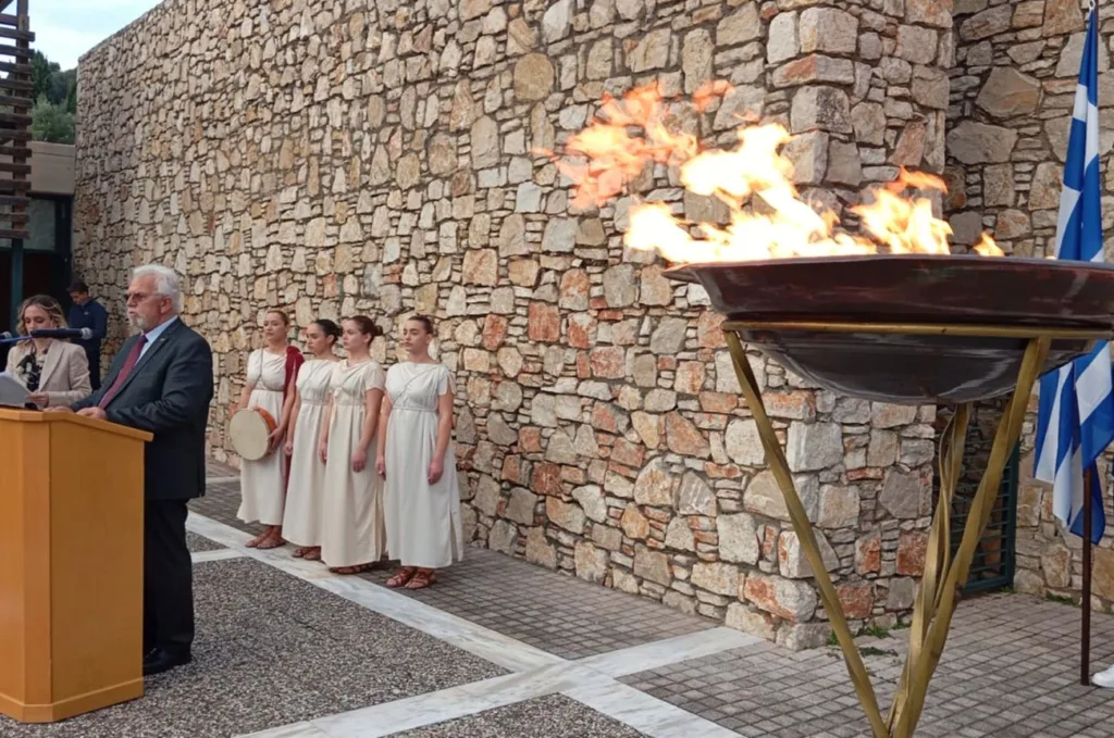 Χειμερινοί Ολυμπιακοί Αγώνες 2026: Η υποδοχή της Ολυμπιακής Φλόγας στην Αμαλιάδα ΦΩΤΟ