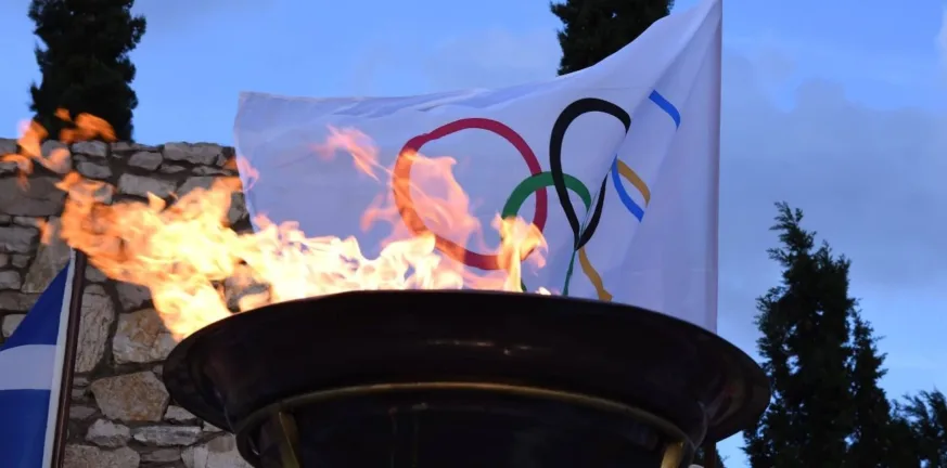 Αθλητικές μεταδόσεις: Ξεχωρίζει το Ολυμπιακός – Φενέρμπαχτσε και η Τελετή Παράδοσης Ολυμπιακής Φλόγας