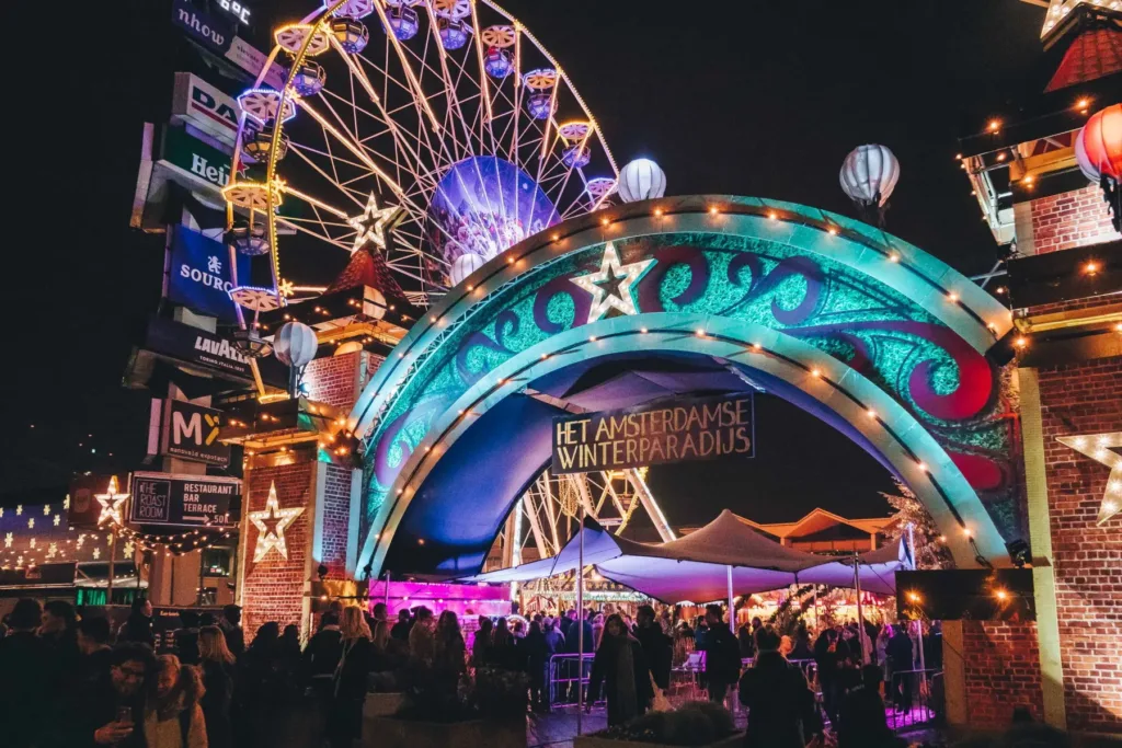 Χριστούγεννα 2025: Προορισμοί που ξεχωρίζουν στις φετινές γιορτές, εκεί που η μαγεία γίνεται ταξίδι!