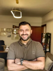 Σοκ στην Πάτρα για ανήλικη κακοποίηση: Σε άσχημη ψυχολογική κατάσταση η 12χρονη που κατήγγειλε βιασμό, τι λέει στην «Π» ο ψυχολόγος Αντώνης Καλετζής