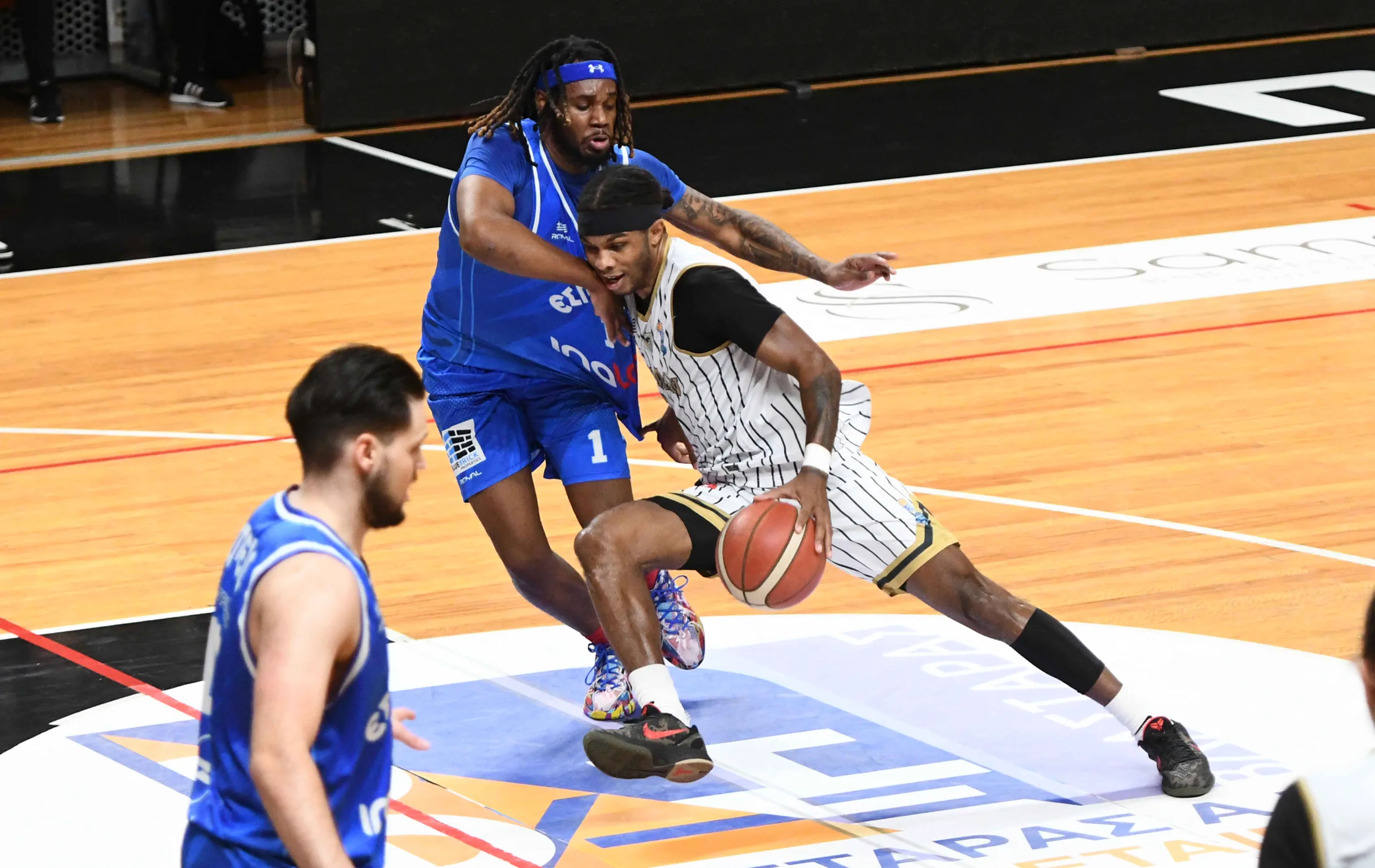 Ο Απόλλων μπροστά με +13 στο ημίχρονο με τον Έσπερο Καλλιθέας