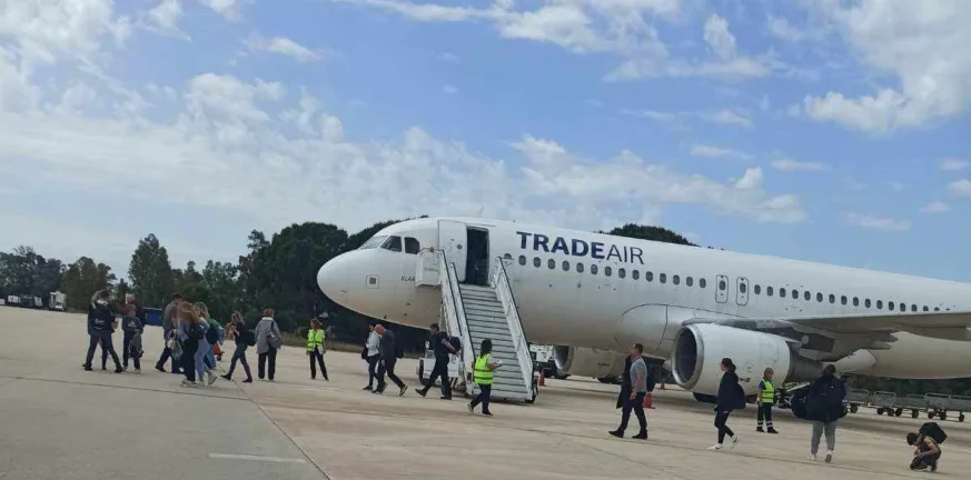 Αεροδρόμιο Αράξου: 1.341 πτήσεις από και προς τον αερολιμένα - Με αύξηση επιβατών 7% έκλεισε η σεζόν