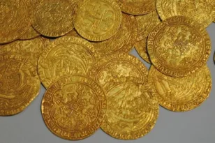 Σύλληψη για αρχαιοκαπηλία, τι βρέθηκε στην κατοχή Πατρινής