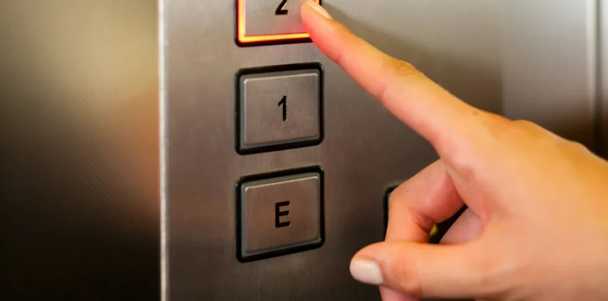 Δόθηκε παράταση 7 μηνών για την απογραφή στα ασανσέρ