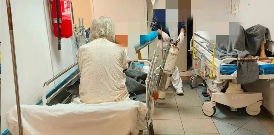 ΕΙΝΑ: 215 διακομιδές σ' ένα μήνα από Πύργο - Πάτρα, ασθενείς σε ράντζα επί 3ημερο ΦΩΤΟ