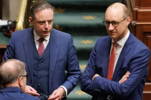 Βέτο από το Βέλγιο για τα παγωμένα ρωσικά κεφάλαια – Γιατί σπάει η ενιαία γραμμή των «27» κατά της Μόσχας