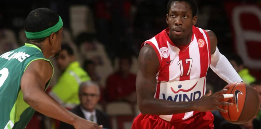 Για κακούργημα συνελήφθη πρώην Αμερικανός γκαρντ του Ολυμπιακού