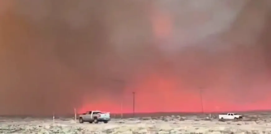 ΗΠΑ: Πυρκαγιά στην Καλιφόρνια, καταιγίδες στο Λος Άντζελες!