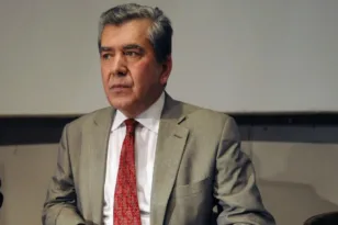 Αλέξης Μητρόπουλος στον Peloponnisos FM: «Η οικονομική ελίτ επαναφέρει τον Τσίπρα»