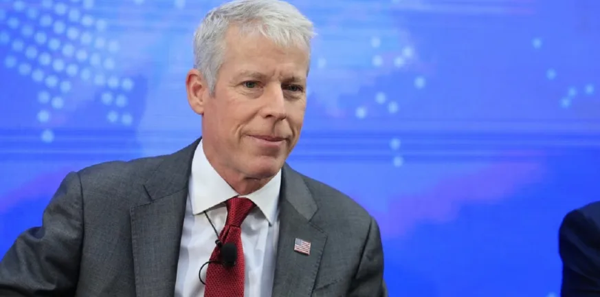 Κρις Ράιτ: «Οι ΗΠΑ έτοιμες να τροφοδοτήσουν την Ευρώπη με LNG – Κομβικός ρόλος της Ελλάδας στον νέο ενεργειακό διάδρομο»