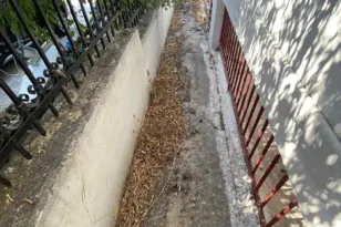 Πάτρα: Τέσσερα χρόνια αποκλεισμένοι από το σπίτι τους – Περιμένουν διάνοιξη δρόμου στην Αρόη