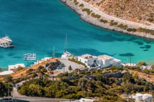 Σοβαρό επεισόδιο στο Αγαθονήσι με προειδοποιητικές βολές! Τουρκικό αλιευτικό επιχείρησε να εμβολίσει σκάφος του Λιμενικού