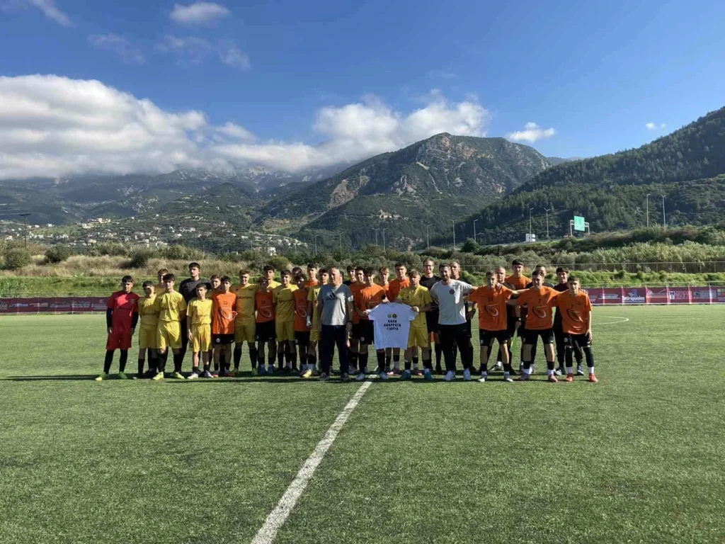 Κ19 ΕΠΣ Αχαΐας: Συγκινητική στιγμή στο Δίας - Αχαϊκή με Γραψόπουλο